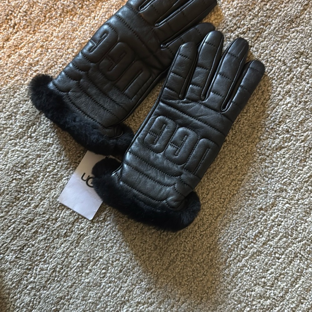 UGG Dark Leather Fur-Trimmed Gloves